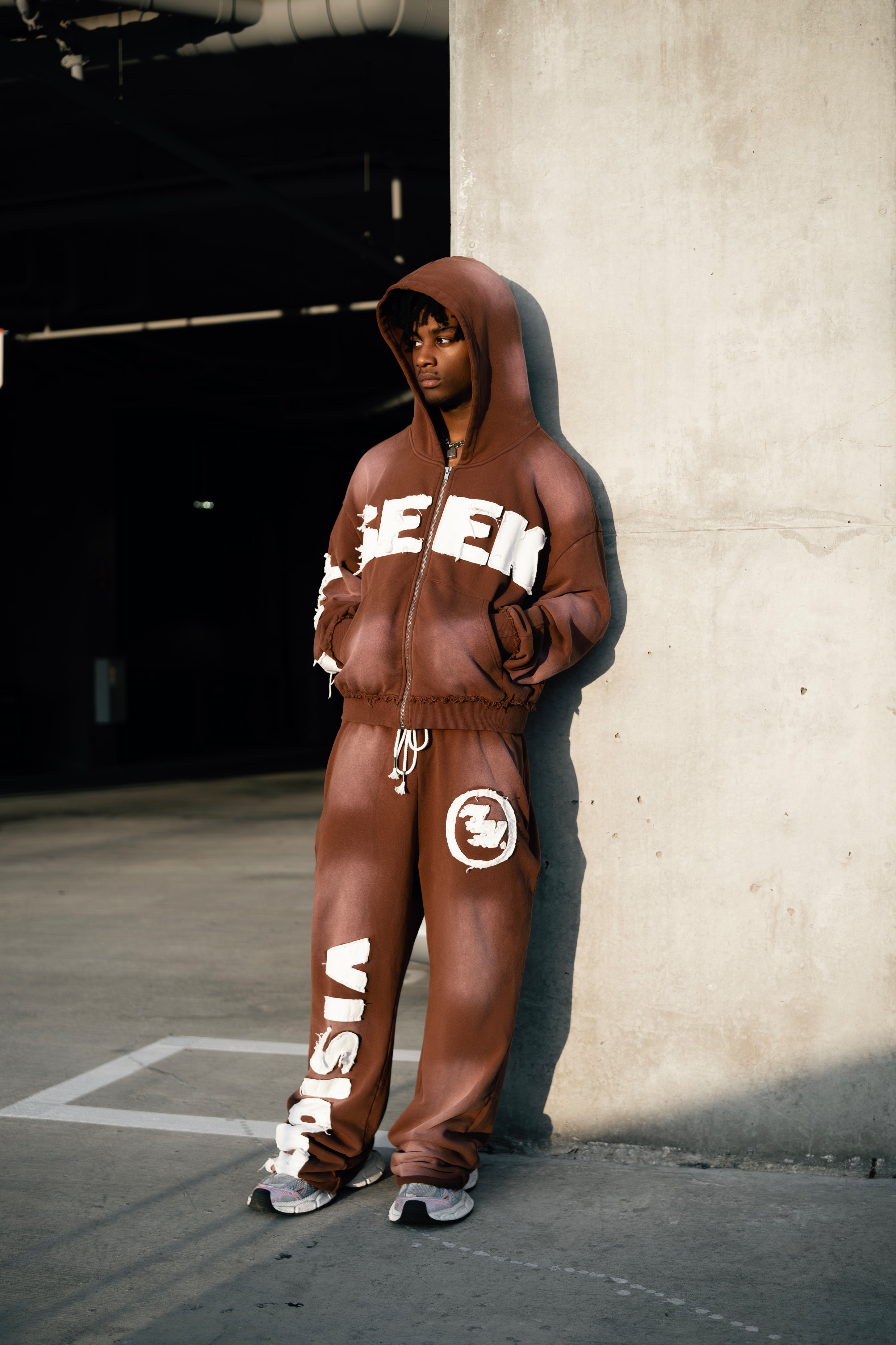 VISIONZ SWEATS