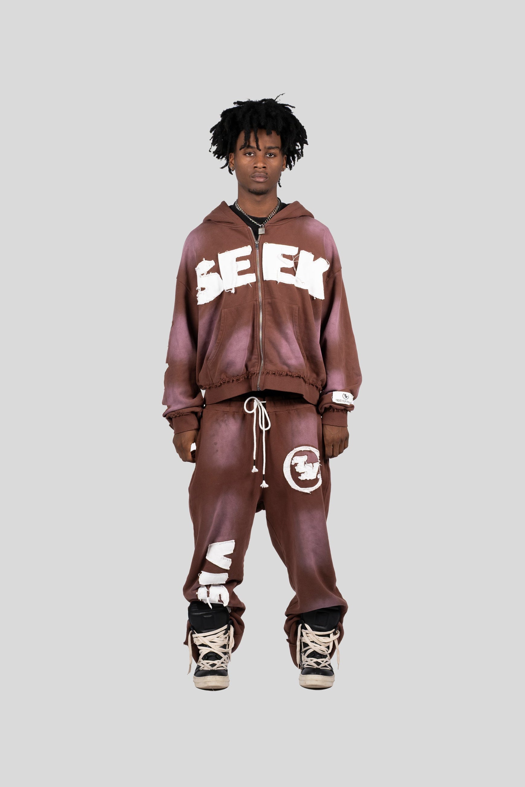 VISIONZ SWEATS