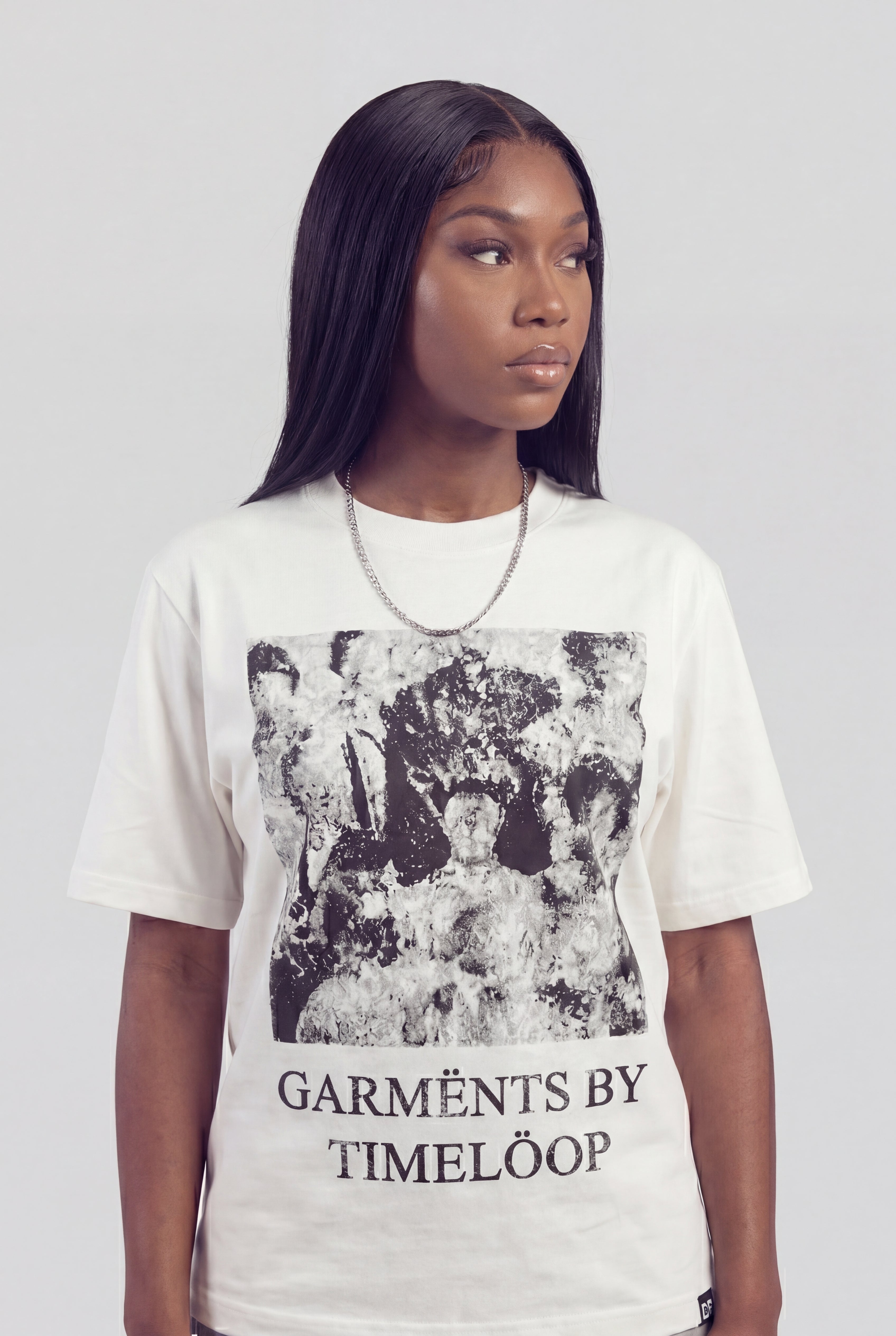 GARMENTS TEE