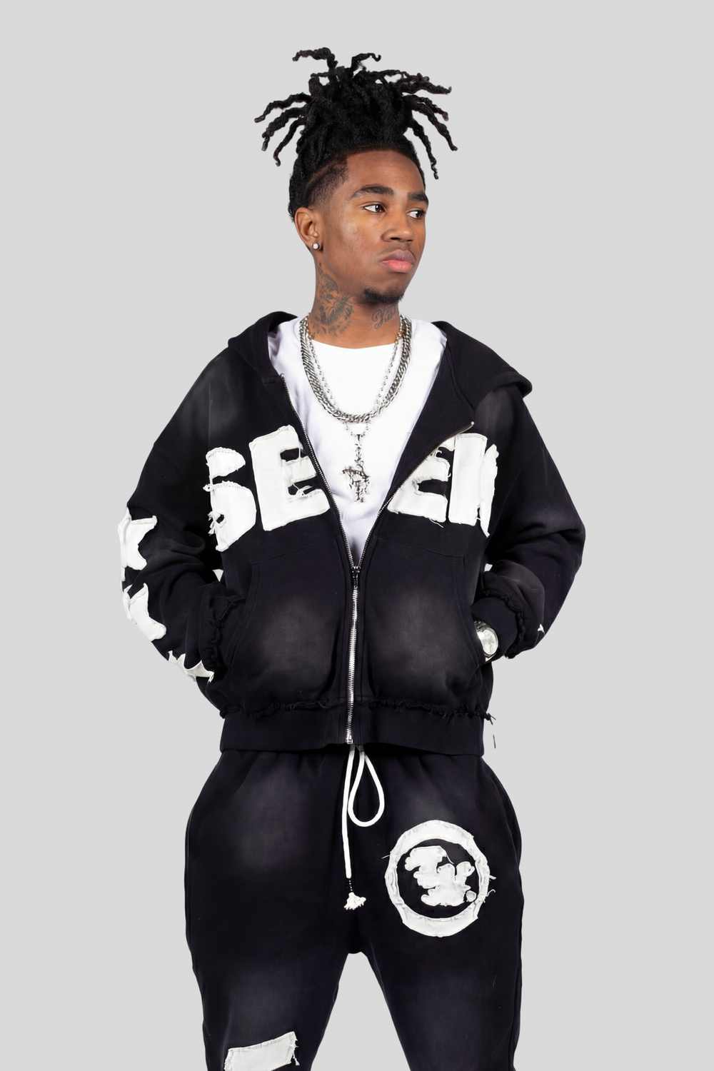 ​TimeLoop Visionz  | SEEK ZIPUP 
"High Quality Streetwear"