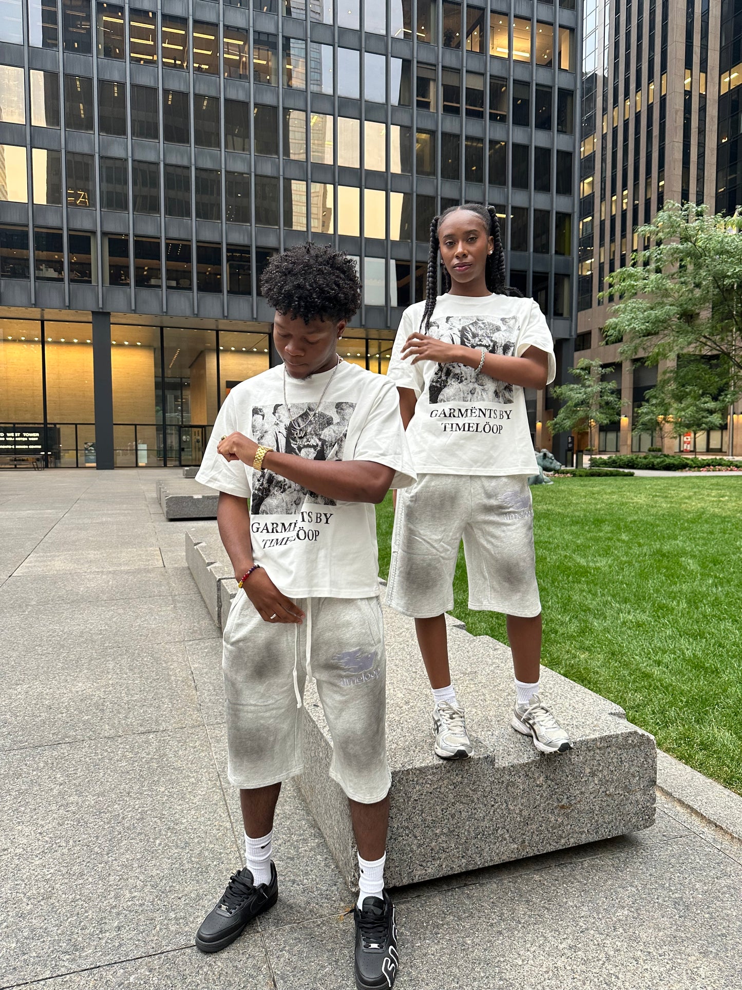 BUY 2 TEE GET 1 FREE SHORTS & CHAIN BUNDLE