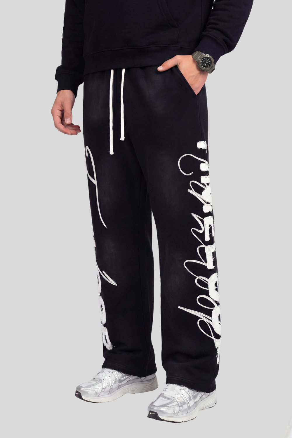 EMBROIDERY SWEATS
