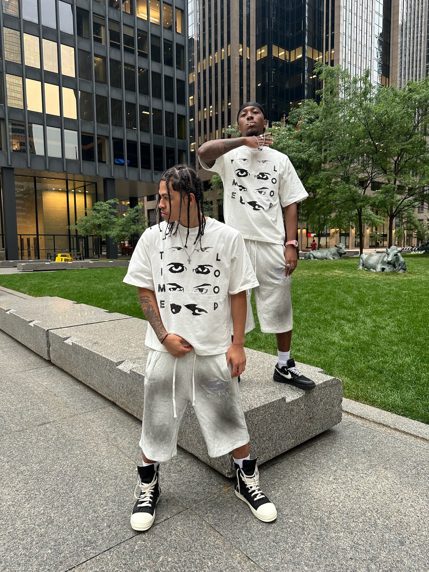 EYES TEE