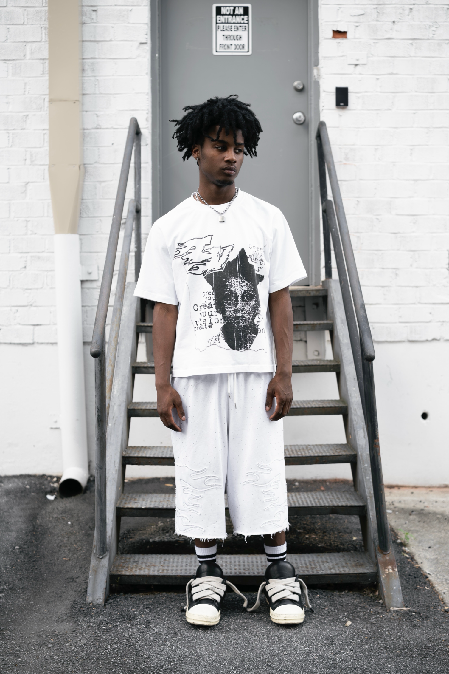 FACE TEE