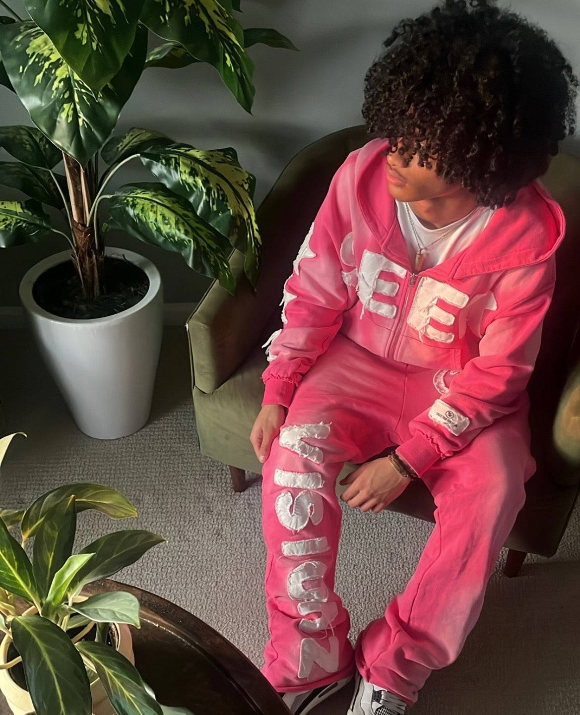 OFF PINK "SEEK VISIONZ" SET - Timeloop Visionz